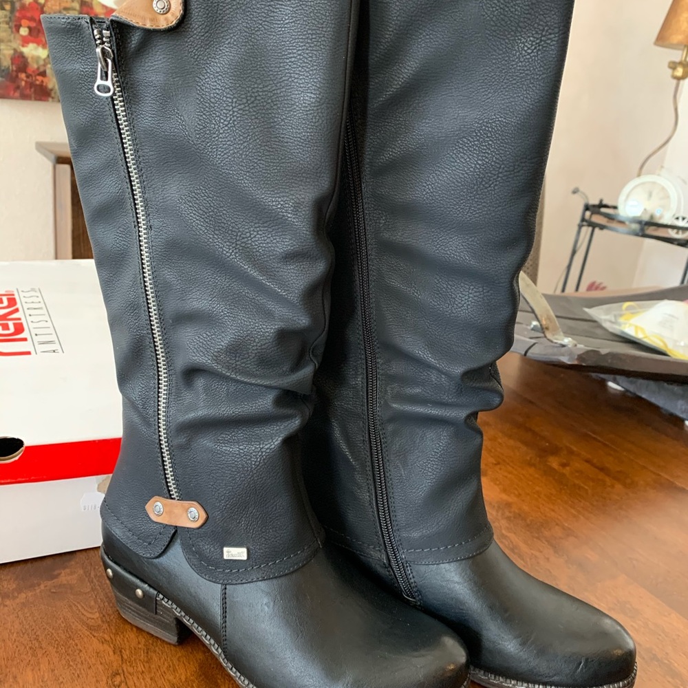 Rieker Boots - Fur lined